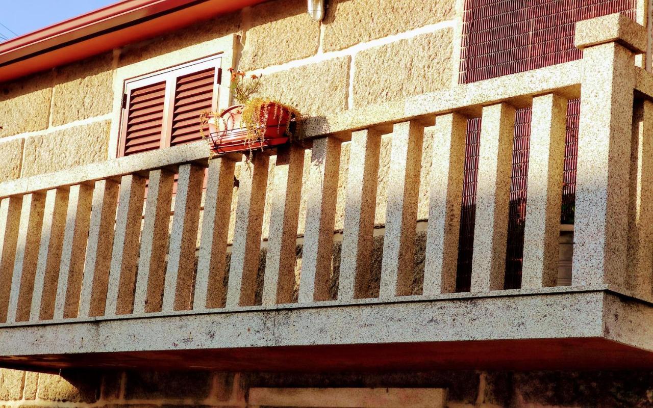 Casa Do Meia Noite Gralhas Exterior foto